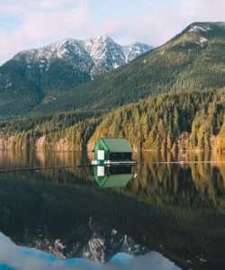 kelen-loewen-KjfIMzLgUBA-unsplash